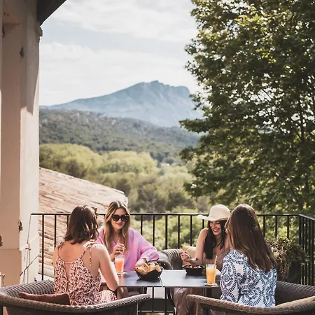 Hotel Les Sainte-victoire & 5*