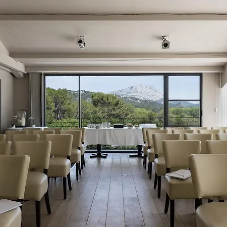 Hotel Les Sainte-victoire &
